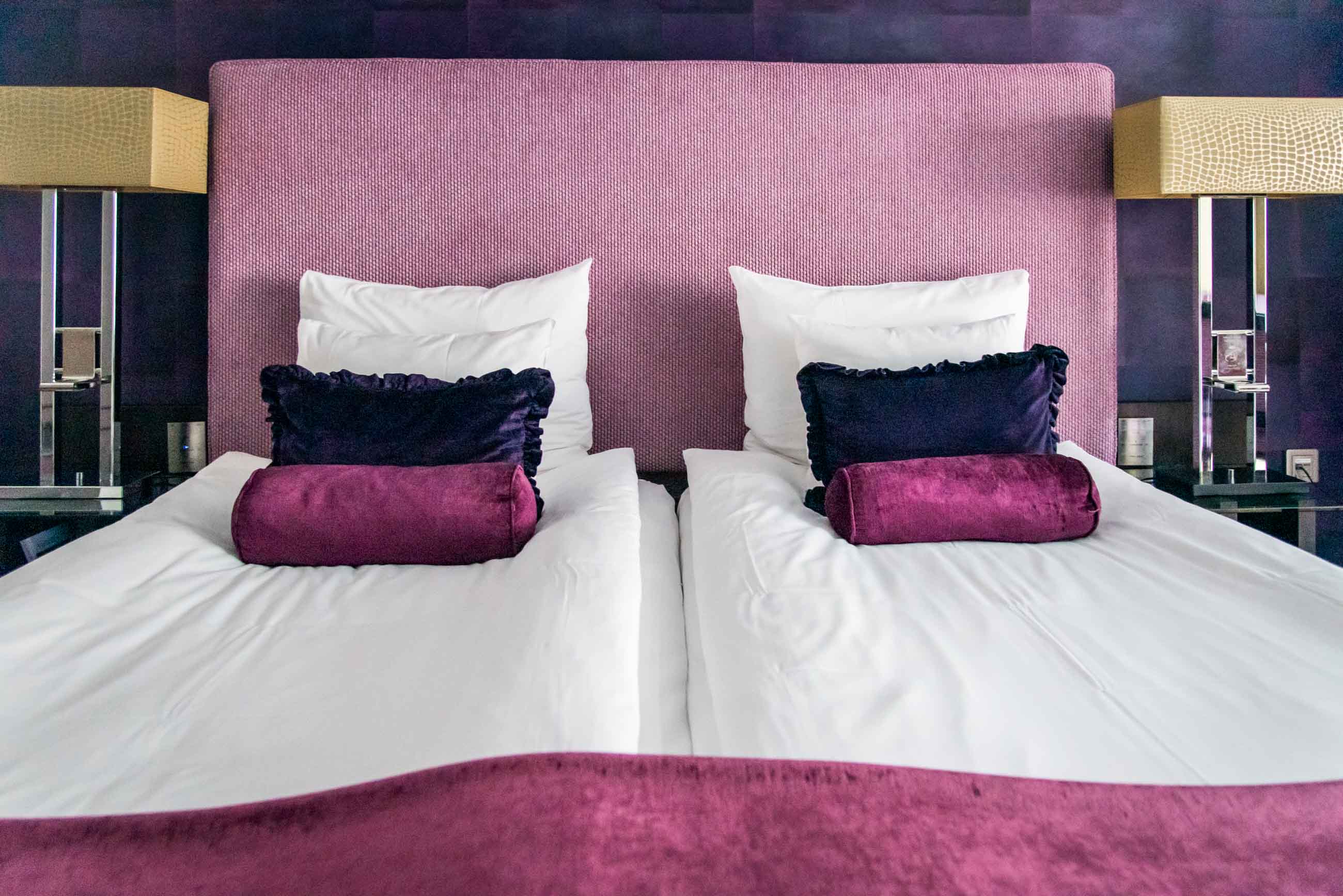 Boutiquerum Prestige hotellrum i lila