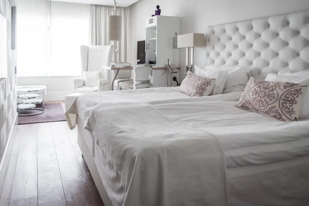 Boutiquerum Prestige hotellrum i beige