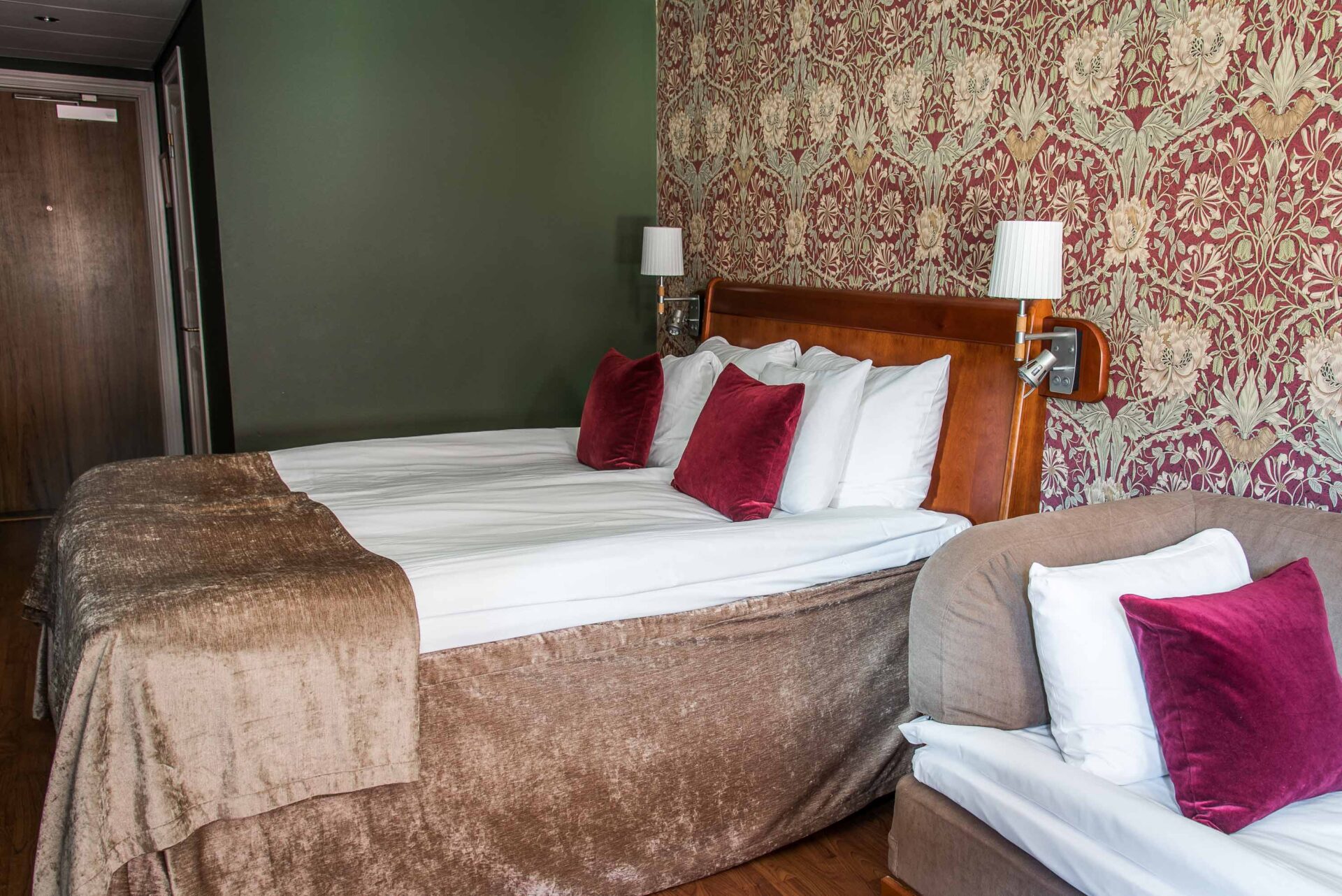 Classic hotel room at Varbergs Stadshotell