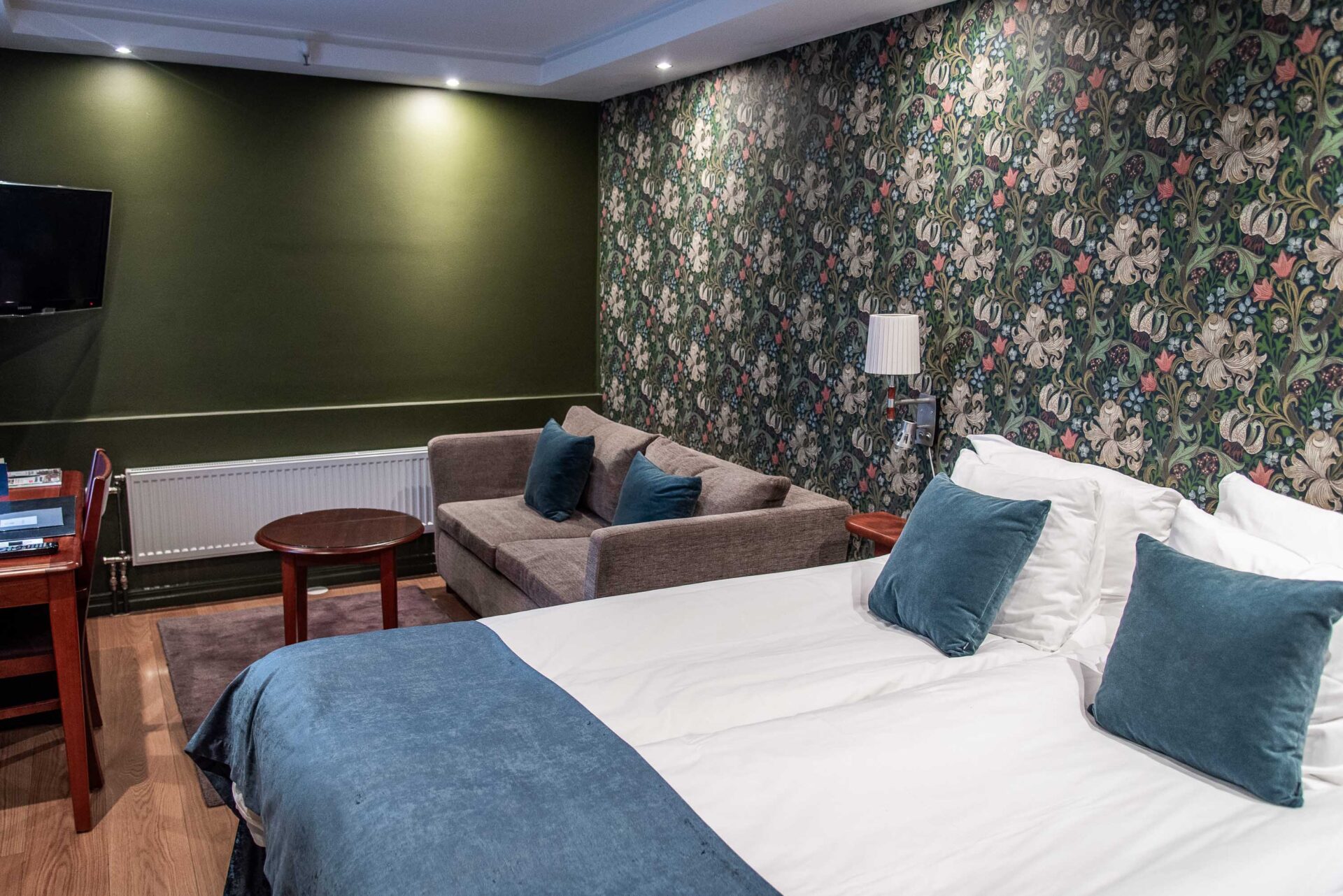 Classic hotel room at Varbergs Stadshotell