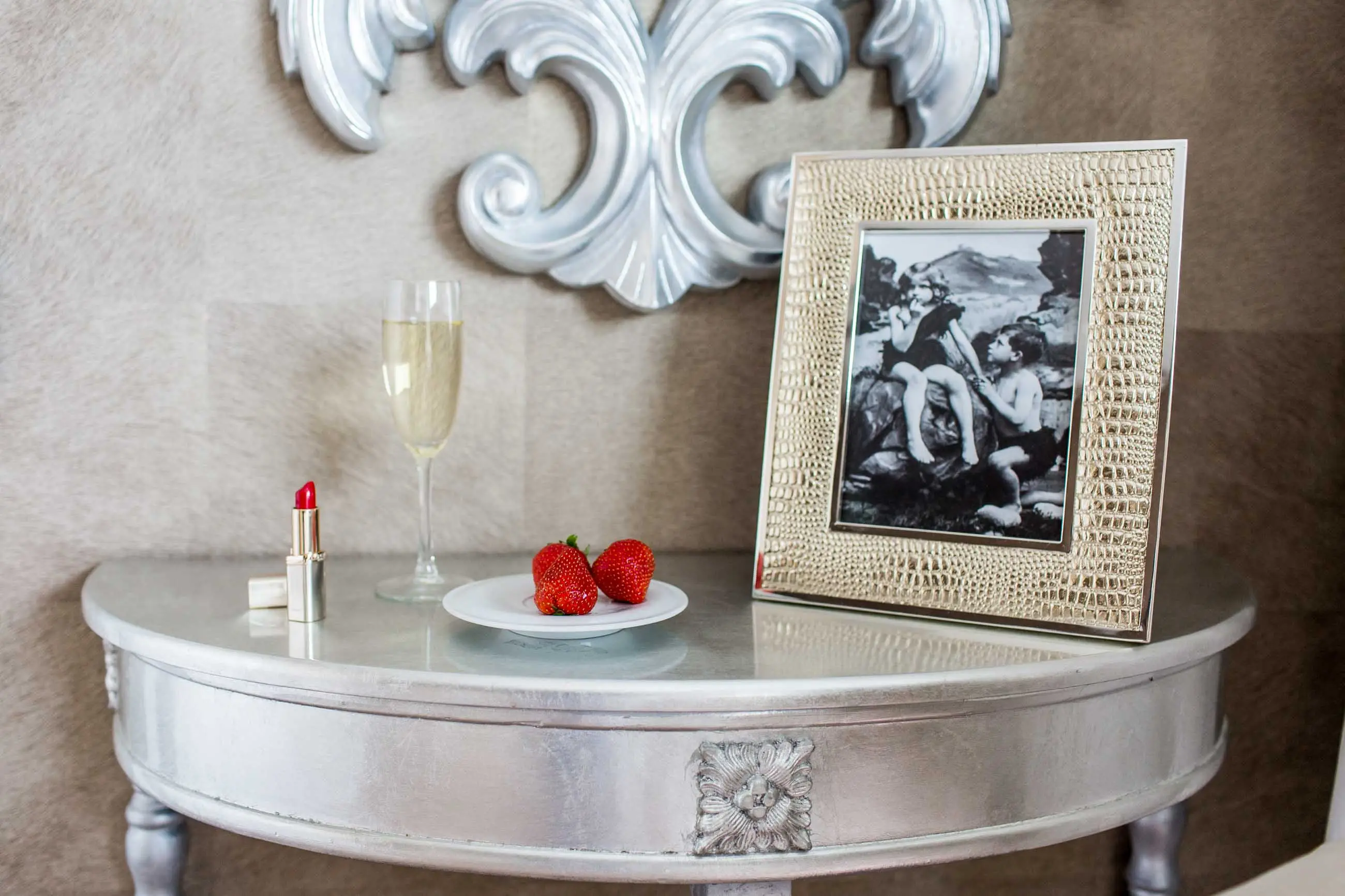 Boutique svit i vitt och guld