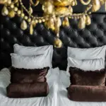 Boutique svit i svart och guld