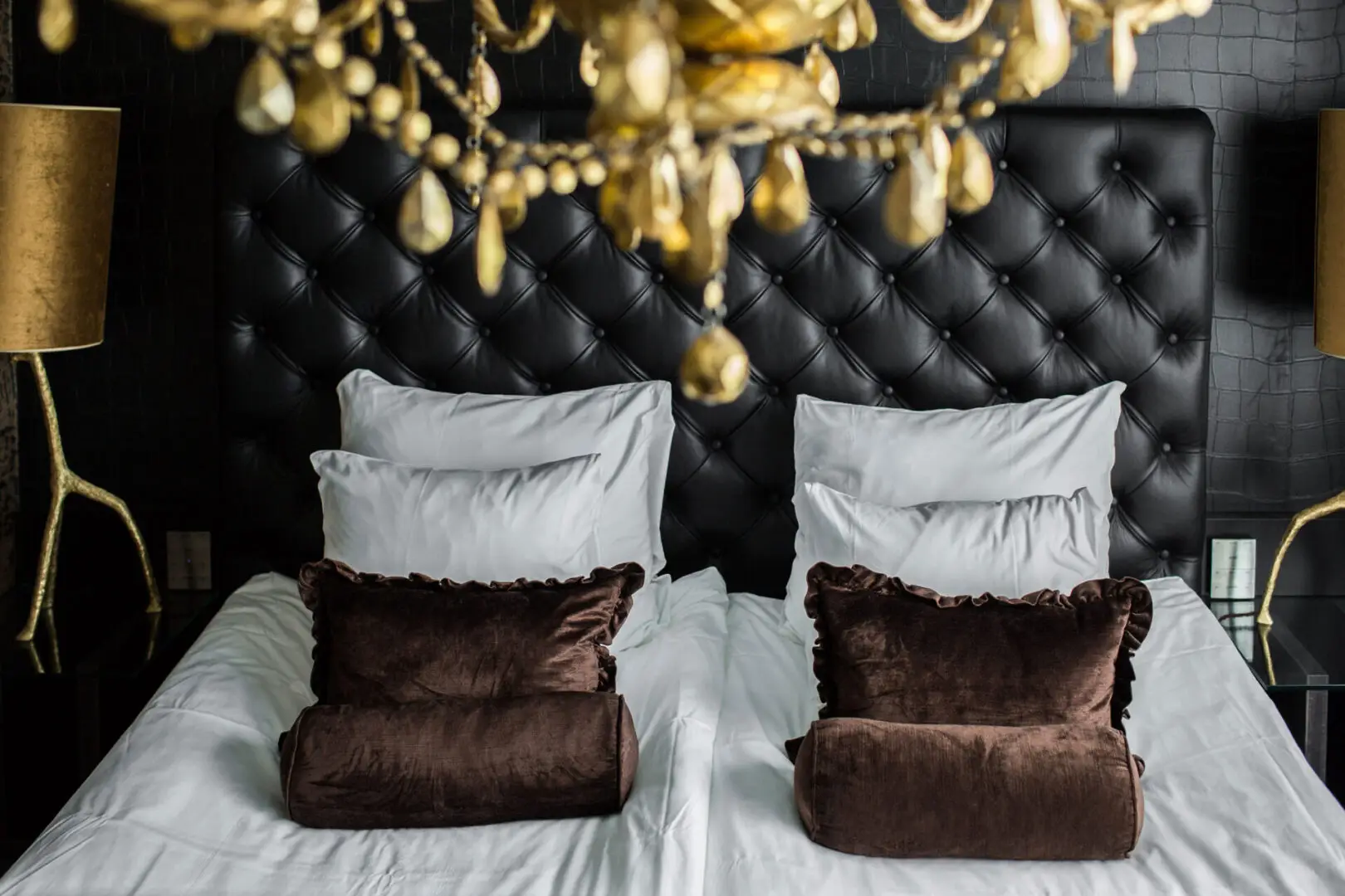 Boutique svit i svart och guld