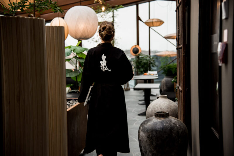 Avslappning i orangeriet på Asia Spa