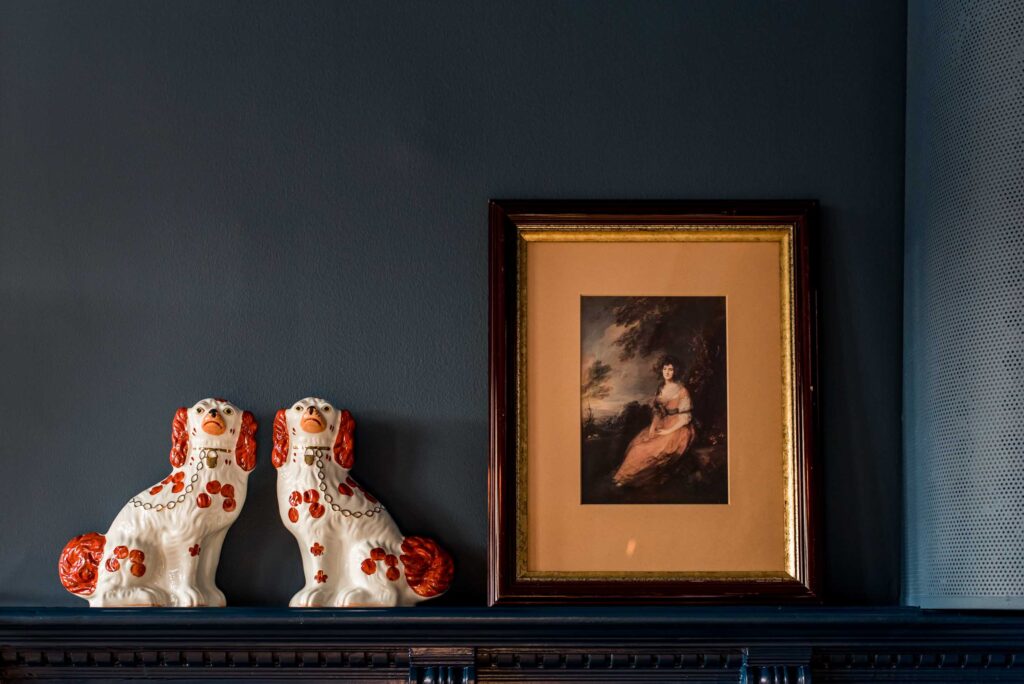 Detaljbild av inredning i Bar Munken på Varbergs Stadshotell