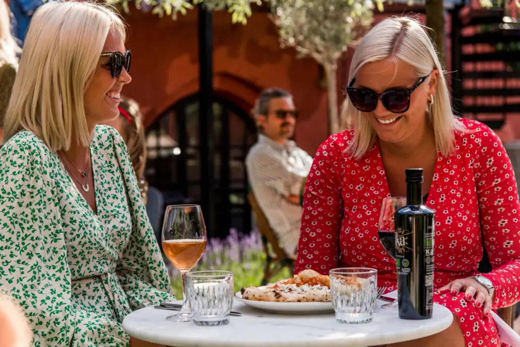 Stenungspizza på La Casa Di Pietra