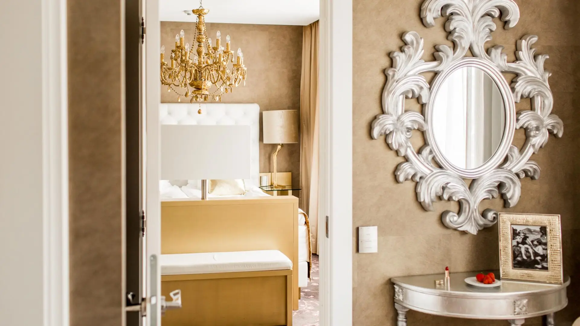 Boutique svit i vitt och guld