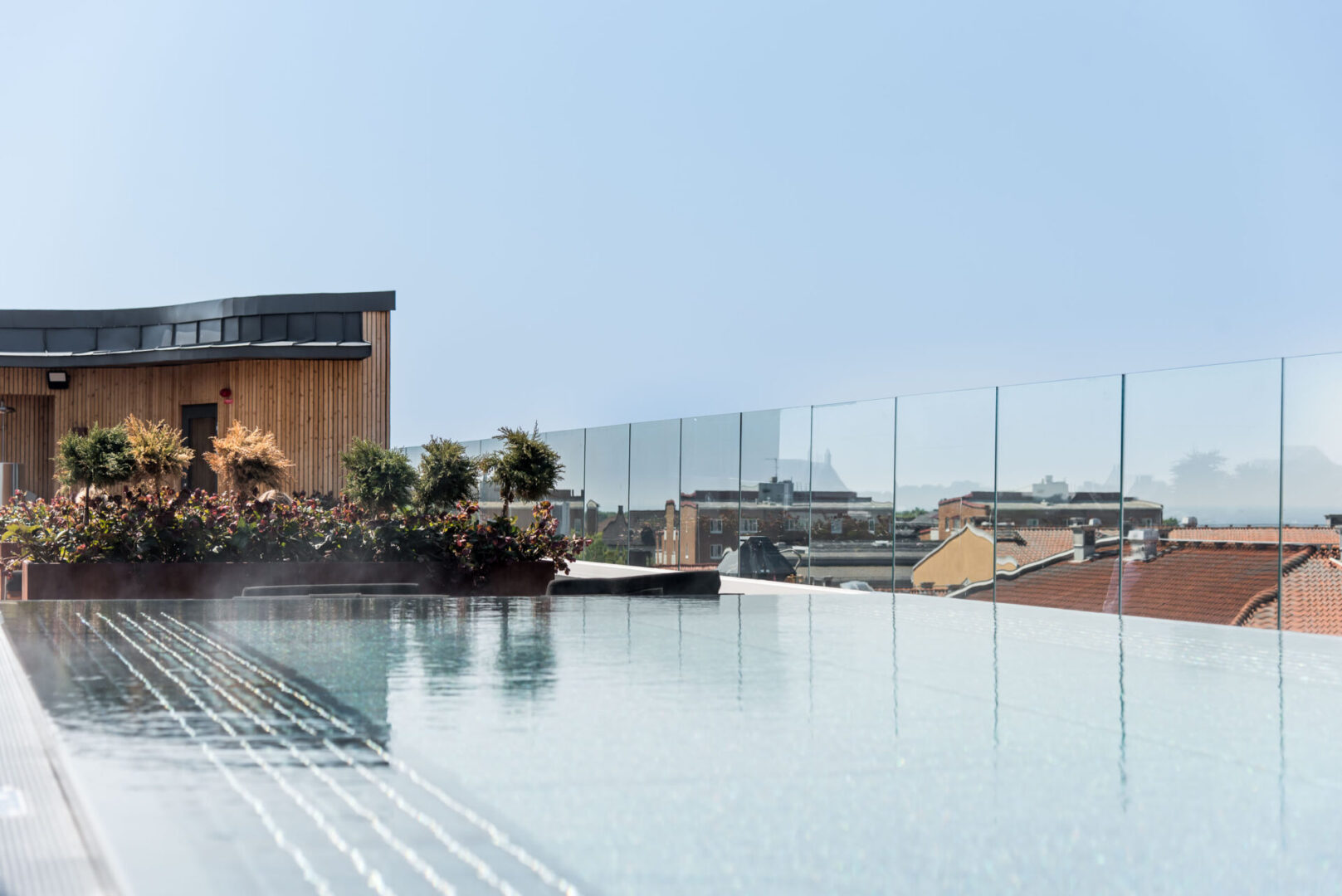 Takpool på Asia Spa i Varberg