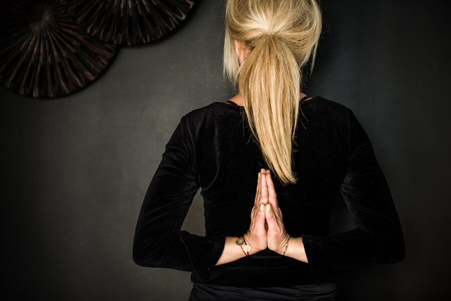 Utövar yoga, Ayurveda - läran om livet